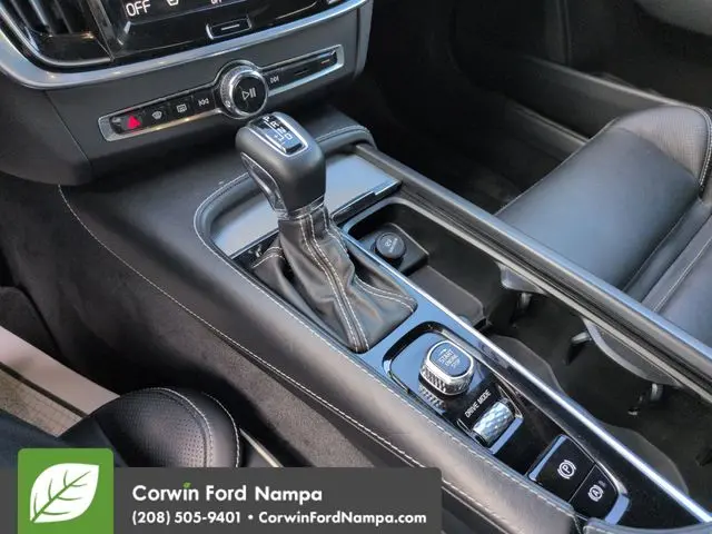 2020 Volvo S90 - $24,582