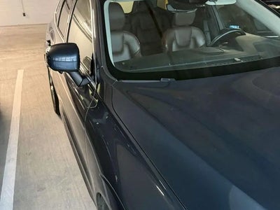 Photo of a 2019 Volvo XC60 T5 Momentum 4DR SUV for sale