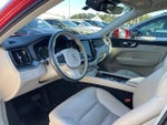 2019 XC60 Thumbnail 11