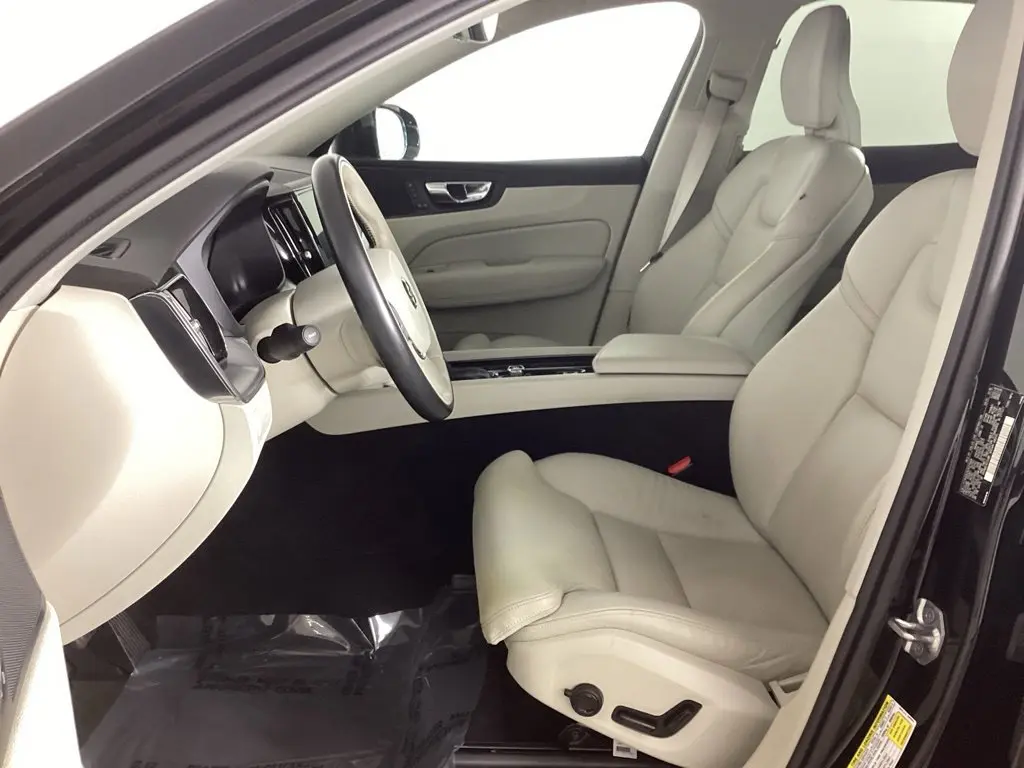 2019 Volvo XC60 - $20,767