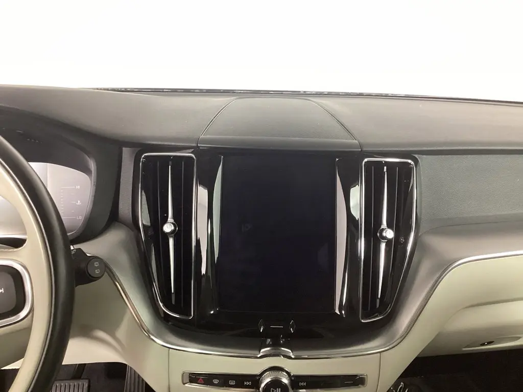 2019 Volvo XC60 - $20,767
