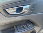 2019 XC60 Thumbnail 22