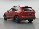 2019 XC60 Thumbnail 2