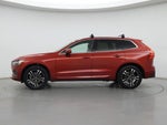 2019 XC60 Thumbnail 3