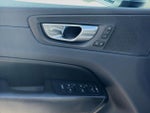 2019 XC60 Thumbnail 16