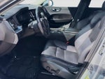 2019 XC60 Thumbnail 18