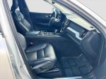 2019 XC60 Thumbnail 30