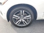 2019 XC60 Thumbnail 5