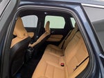 2019 XC60 Thumbnail 21