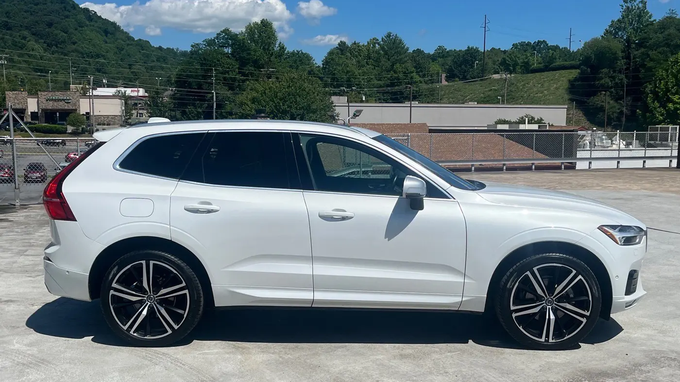 2019 Volvo XC60 T5 R-Design