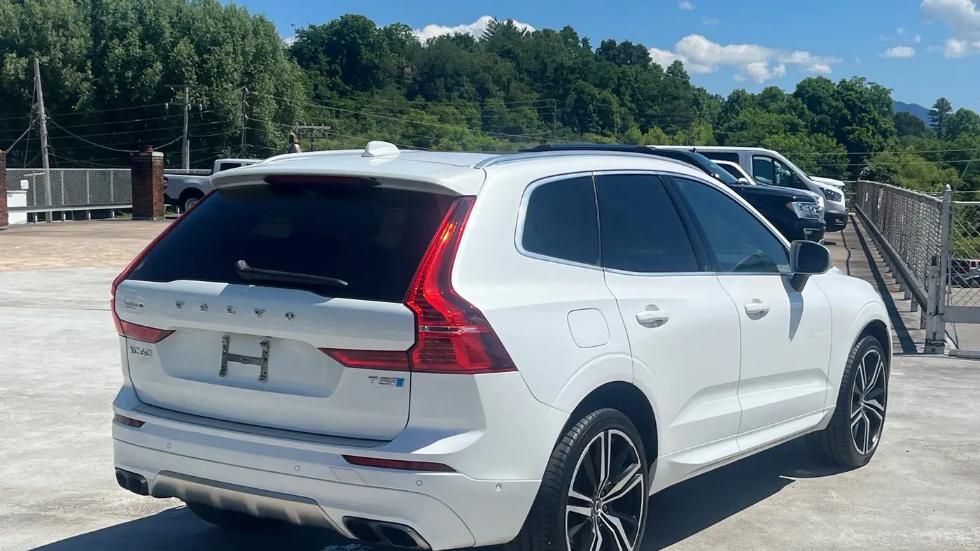 2019 Volvo XC60 T5 R-Design