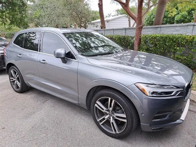 Photo of a 2018 Volvo XC60 AWD T5 Momentum 4DR SUV for sale