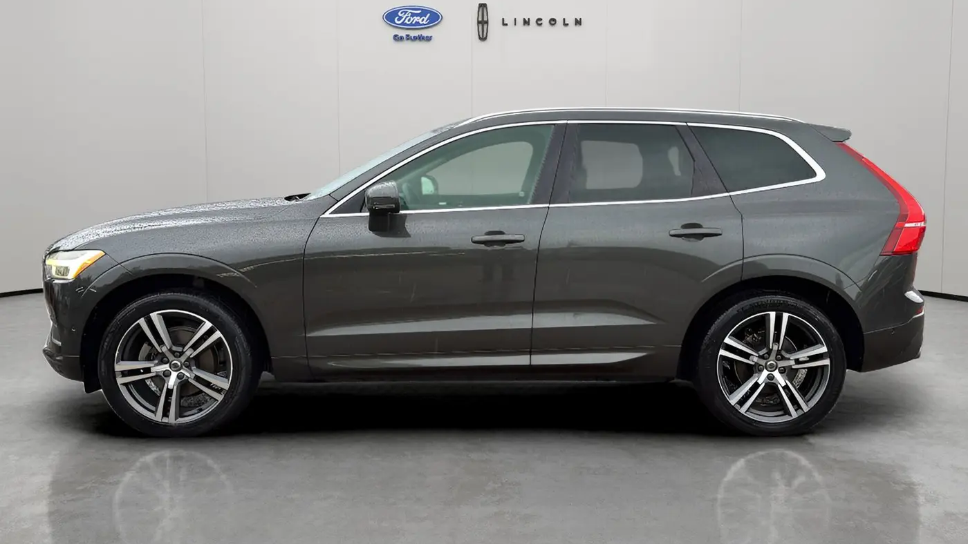 2019 Volvo XC60 T5 Momentum