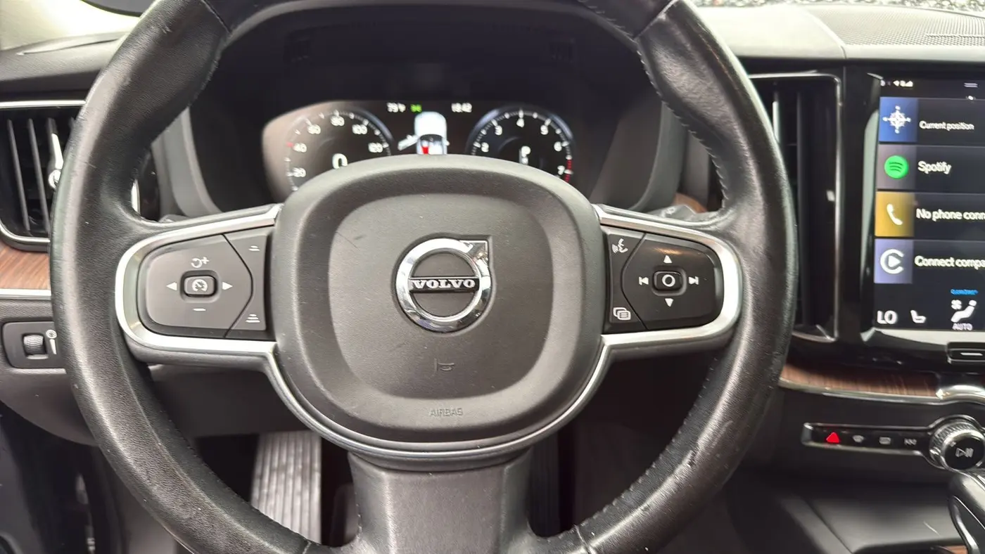 2019 Volvo XC60 T5 Momentum