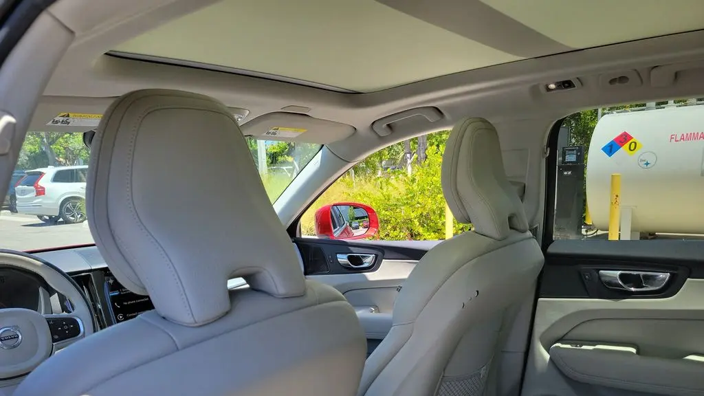 2019 Volvo XC60 T5 Momentum
