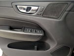 2019 XC60 Thumbnail 12