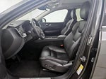 2019 XC60 Thumbnail 11