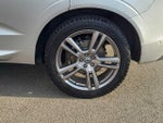 2018 XC60 Thumbnail 16