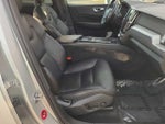 2018 XC60 Thumbnail 22