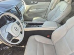 2019 XC60 Thumbnail 19