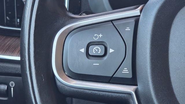 2019 Volvo XC60 T5 Momentum