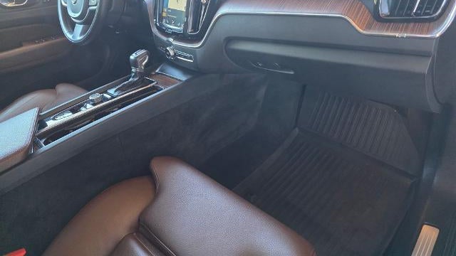 2019 Volvo XC60 T5 Momentum