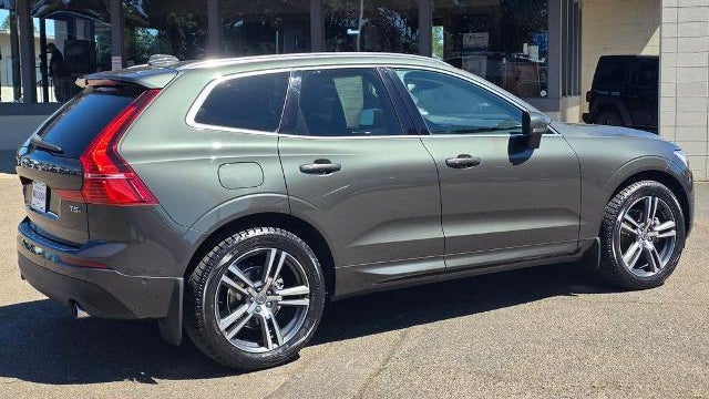 2019 Volvo XC60 T5 Momentum