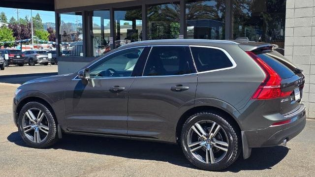 2019 Volvo XC60 T5 Momentum