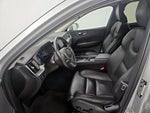 2019 XC60 Thumbnail 11