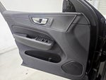 2018 XC60 Thumbnail 12