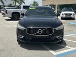 2019 XC60 Thumbnail 3