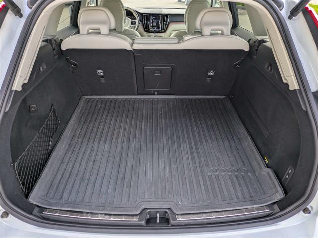 2019 Volvo XC60 - $23,170