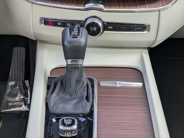2019 Volvo XC60 - $23,170
