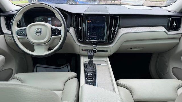 2019 Volvo XC60 T5 Inscription