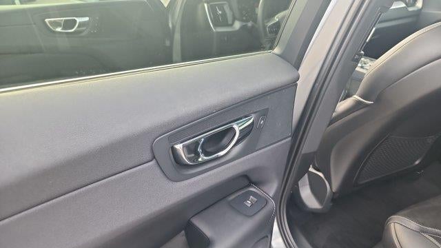 2018 Volvo XC60 T5 R-Design