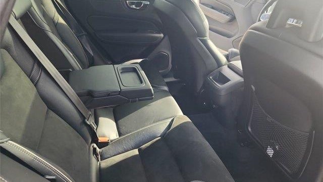 2018 Volvo XC60 T5 R-Design