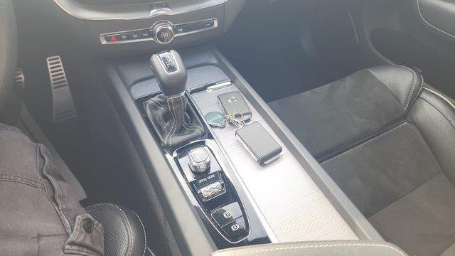 2018 Volvo XC60 T5 R-Design
