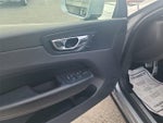 2018 XC60 Thumbnail 12