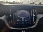 2018 XC60 Thumbnail 32