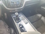 2018 XC60 Thumbnail 33
