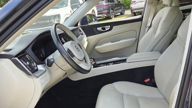 2019 Volvo XC60 T6 Momentum