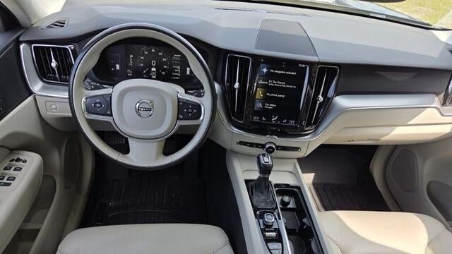 2019 Volvo XC60 T6 Momentum