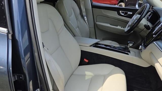 2019 Volvo XC60 T6 Momentum