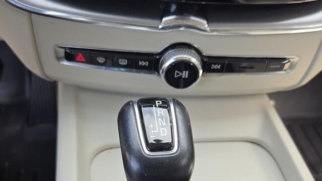2019 Volvo XC60 T6 Momentum