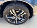 2019 XC60 Thumbnail 10