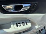 2019 XC60 Thumbnail 16