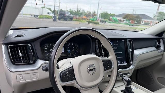 2019 Volvo XC60 T6 Momentum