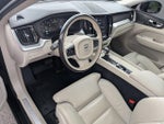 2019 XC60 Thumbnail 10