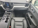 2019 XC60 Thumbnail 18