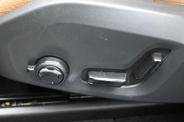 2019 Volvo XC60 - $18,585